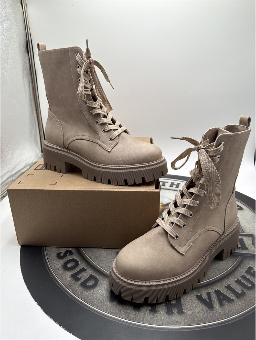 DV Dolce Vita Womens Glisten Boots Size 10 No Box